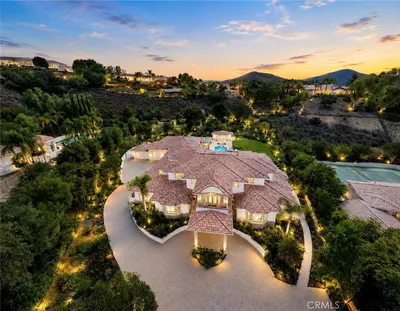 988 Candlecrest Drive