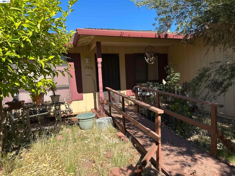 1988 Calaveras Dr photo 2