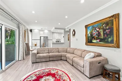 14607 Erwin Street 107 photo 2