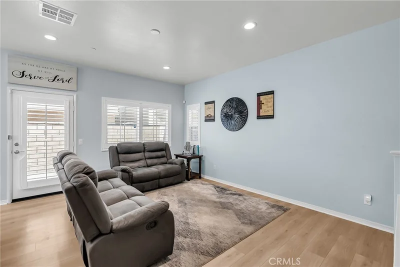16064 Symphony Lane photo 2