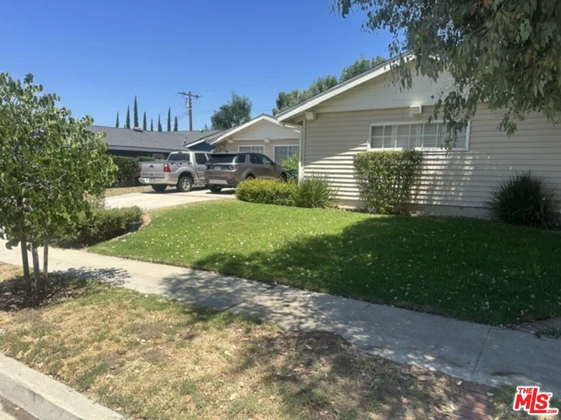 6733 Bernal Street photo 2