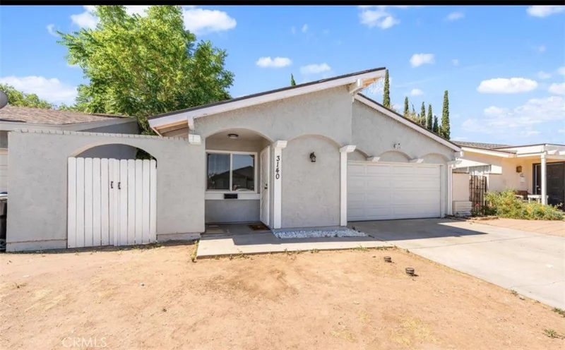3140 E Avenue Q15