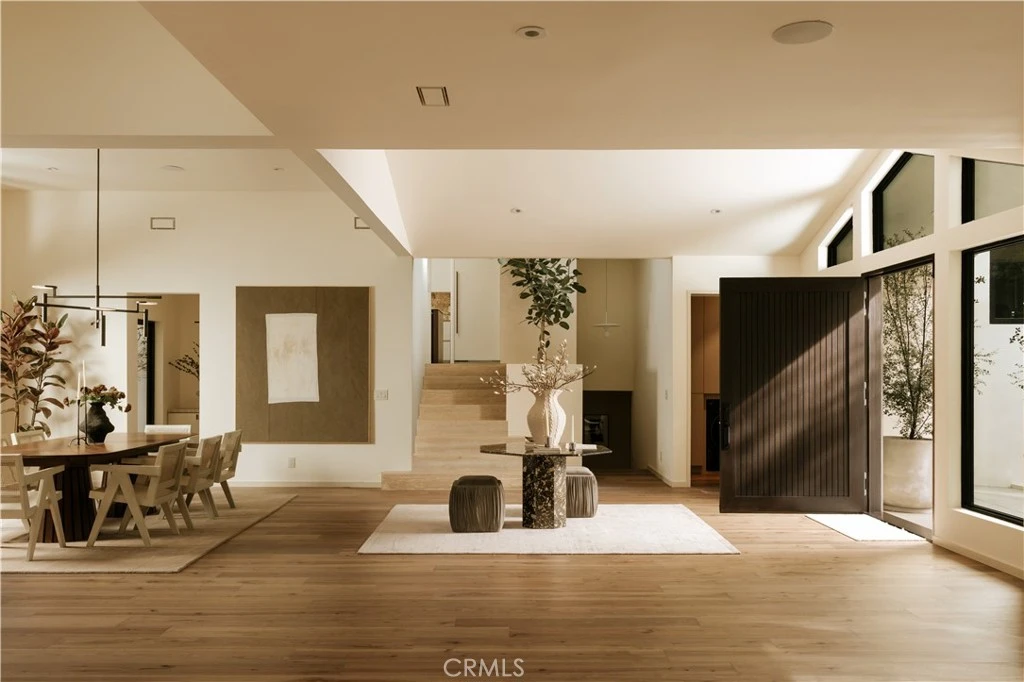 Interior 2