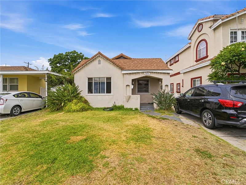 9231 Hunt Avenue photo 2