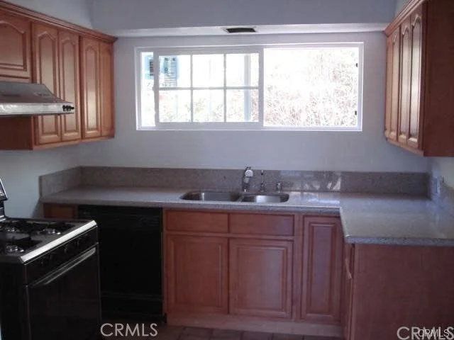 256 S California St photo 2
