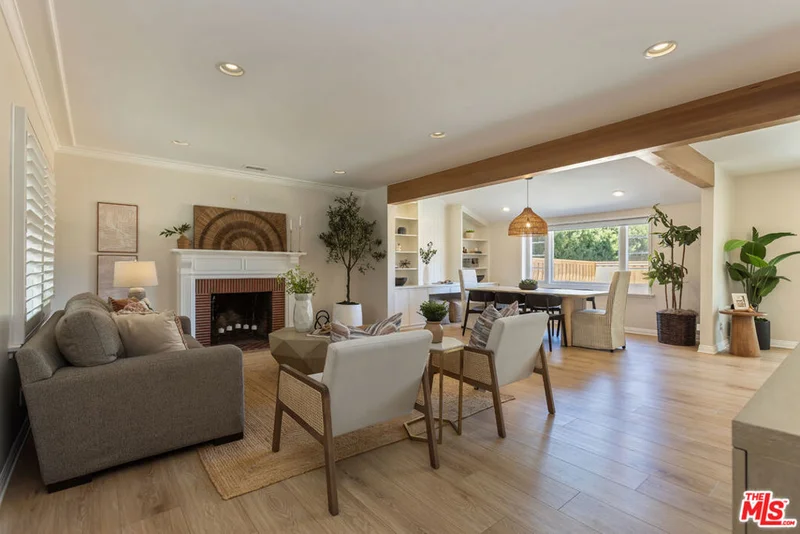 3544 Gardenia Avenue