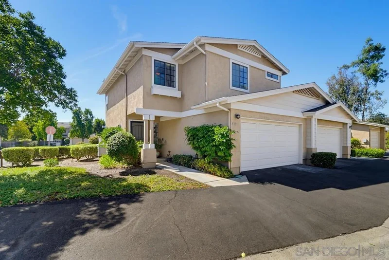 8391 Suntree Place