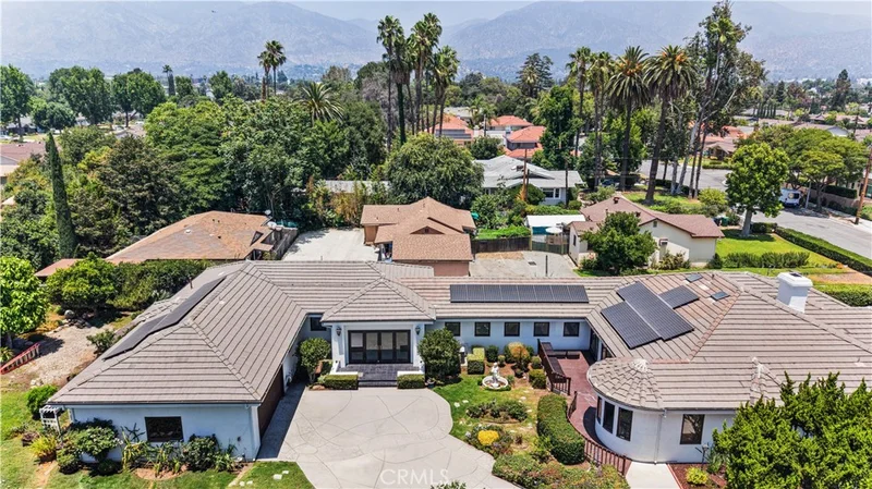 Photo 2 of 1209 S 8th Avenue