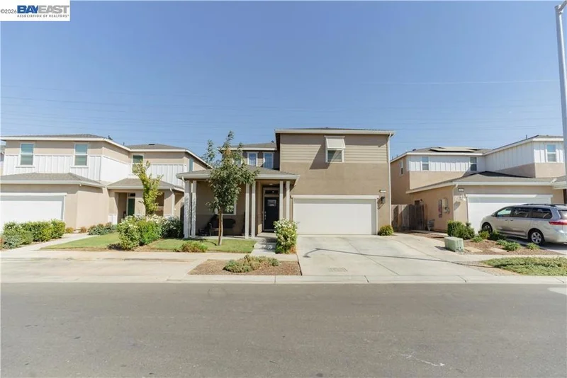 2481 Pineda Dr