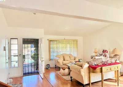133 Meadowlark Way photo 2