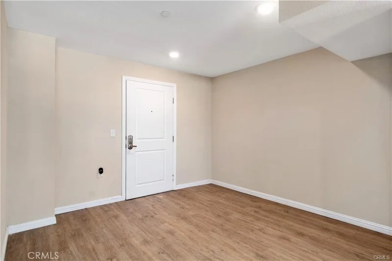 13710 Foothill photo 2