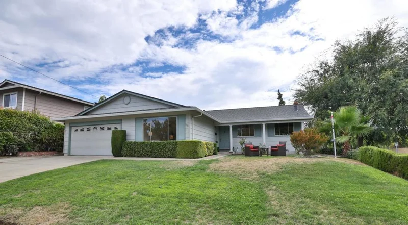5963 Vera Cruz Drive