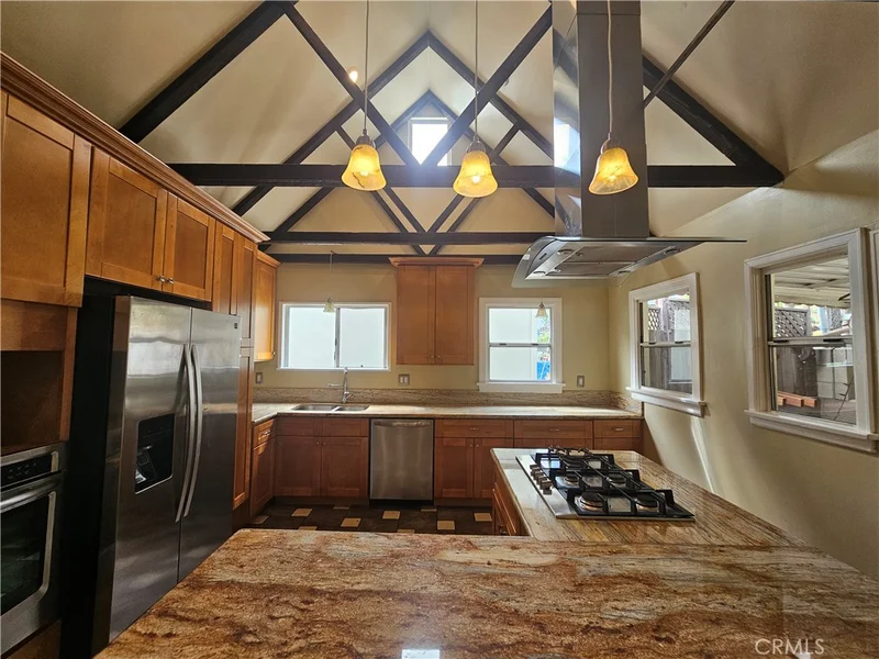 Photo 2 of 4966 N Maywood