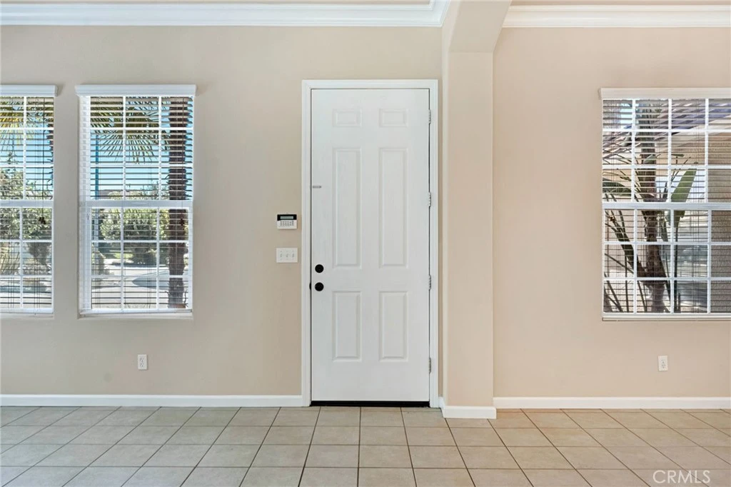 Interior 3