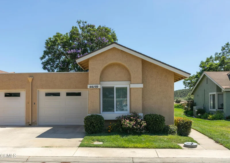 44159 Village 44