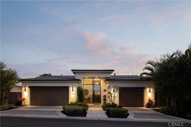 448 Serra Drive
