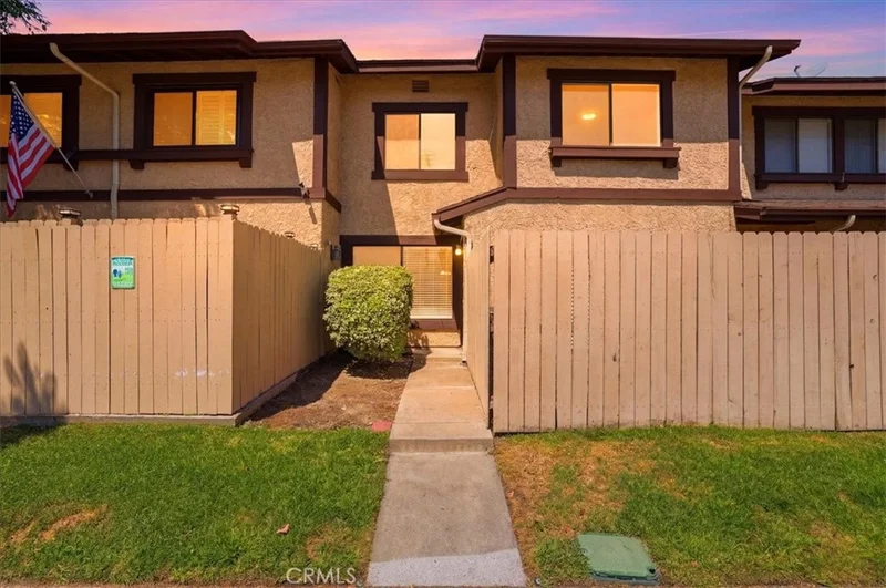 8601 Sunland 5