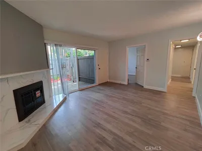 700 W Sierra Madre Boulevard 1