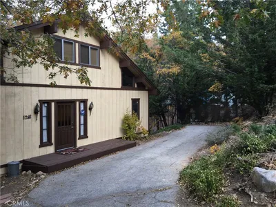1248 S Minton