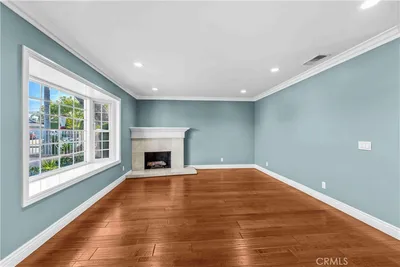 2231 Branford photo 2