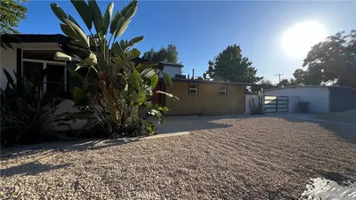 13512 La Forge photo 2