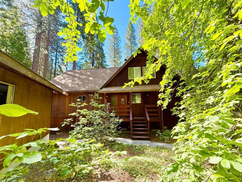 2624 Indian Rock Road