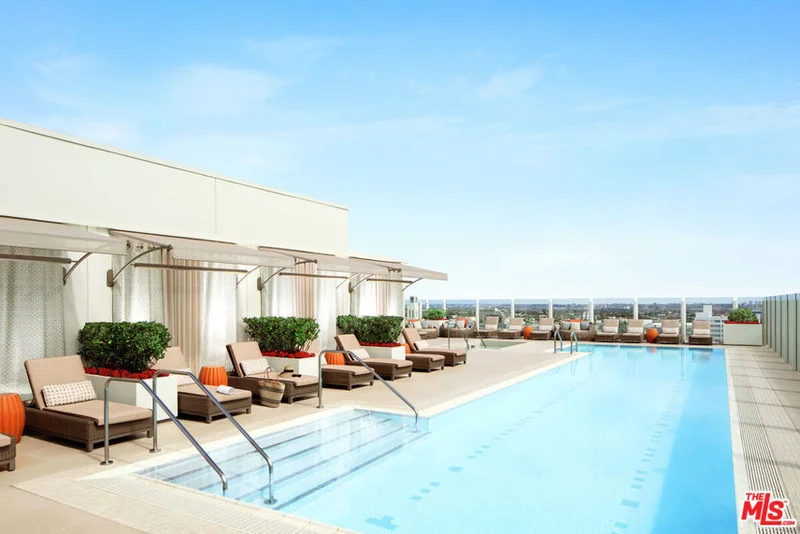 1221 W OCEAN Avenue 804
