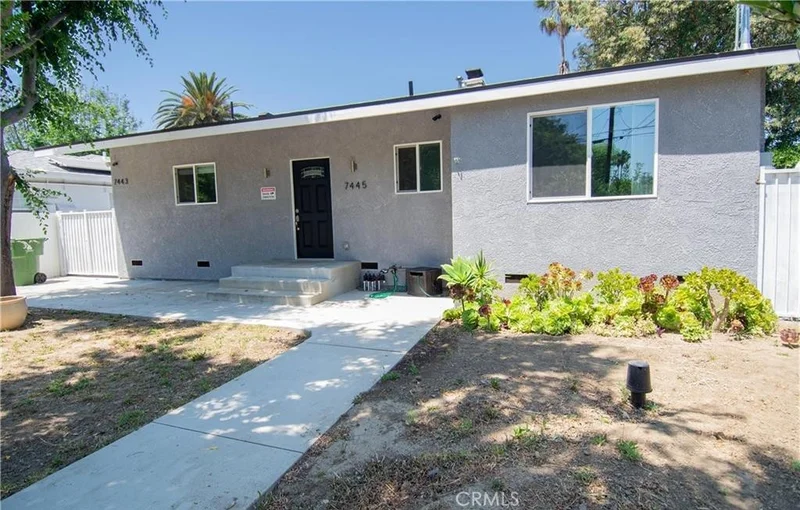 7445 Hesperia Avenue photo 2