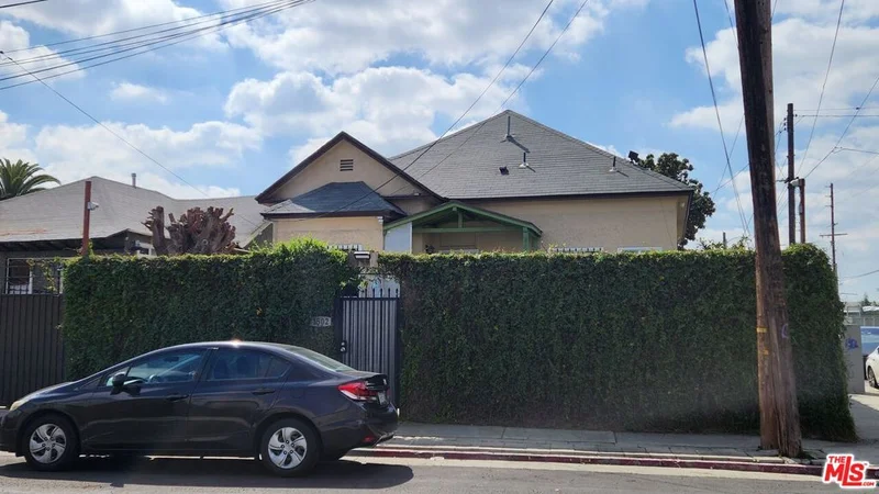 1502 E 25th Street, Los Angeles, CA 90011