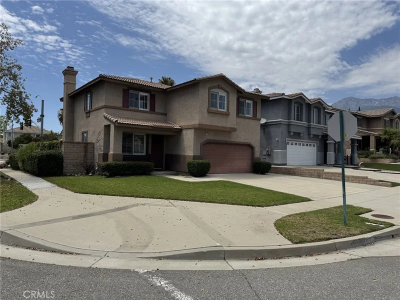 7030 Fontaine