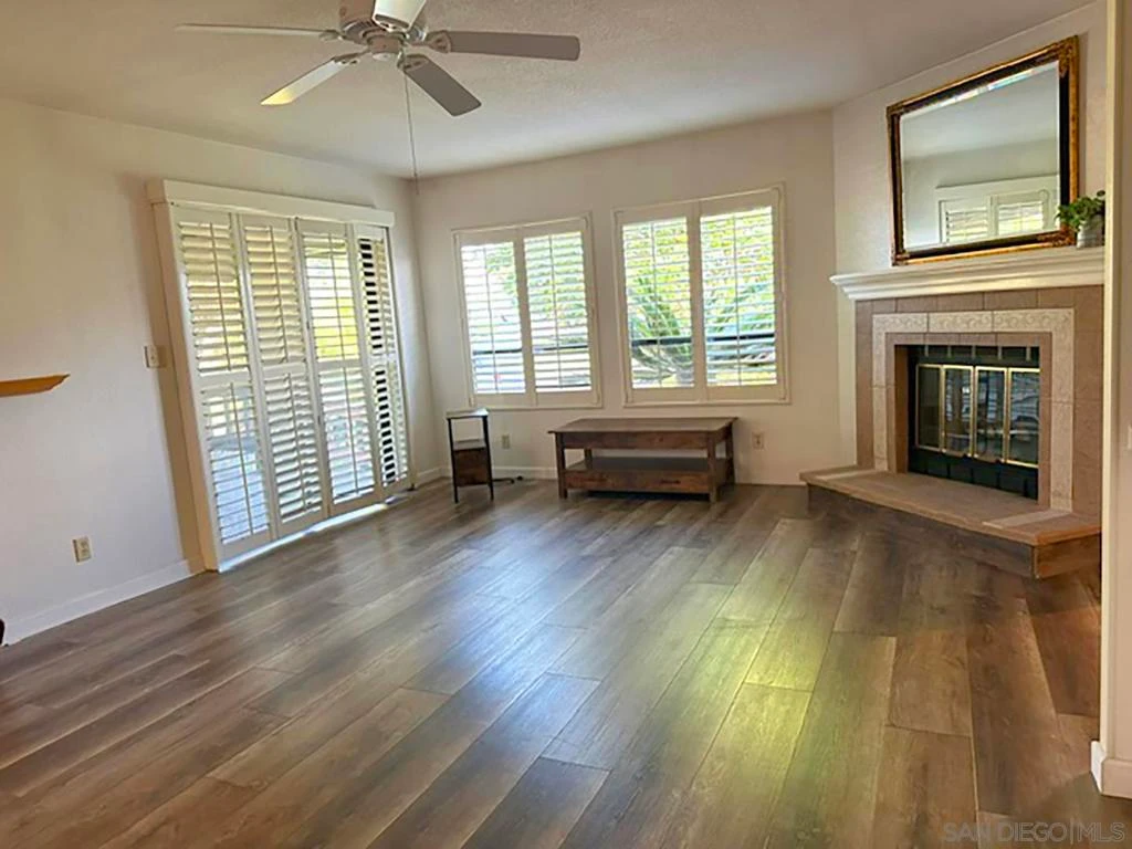 Interior 3