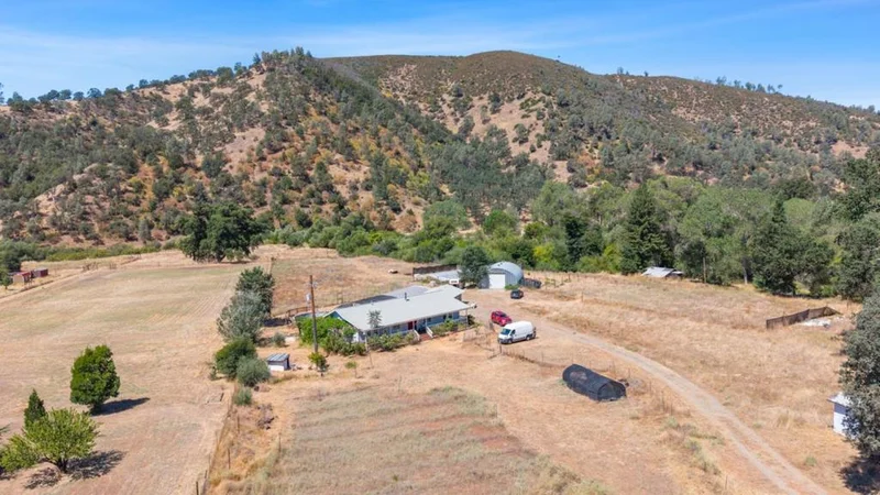 Photo 2 of 1633 New Long Valley Road