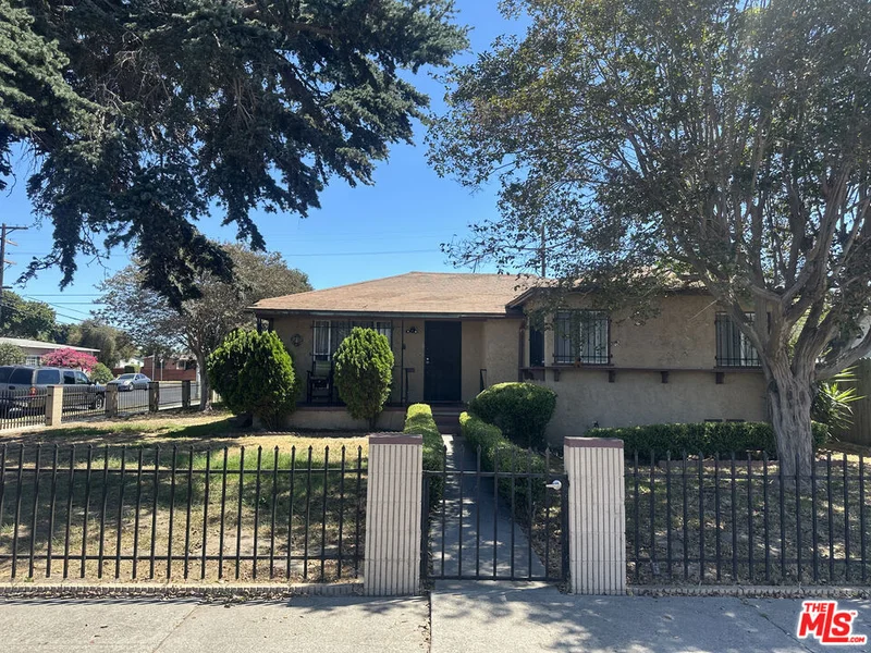 748 E Century Boulevard