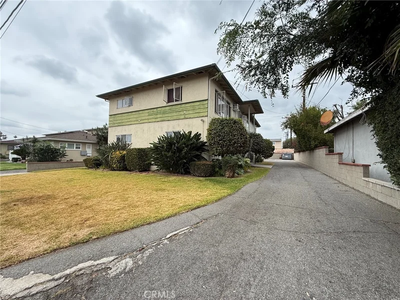 5719 Noel Drive A photo 2