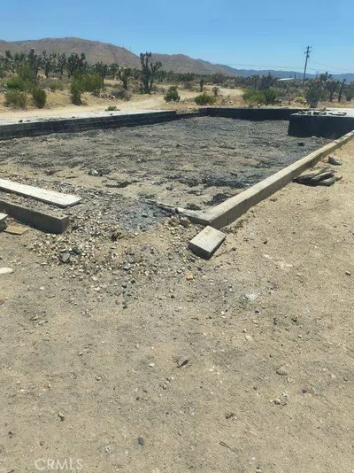 20727 Canyon photo 2