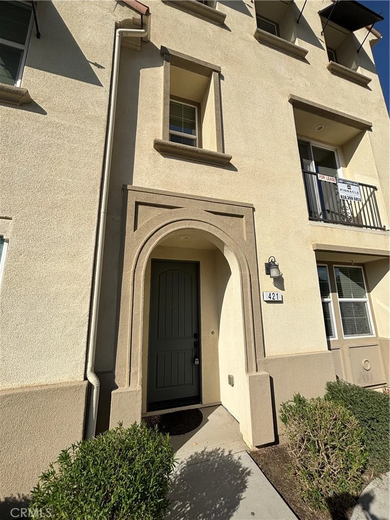 421 Camino Ruiz photo 2