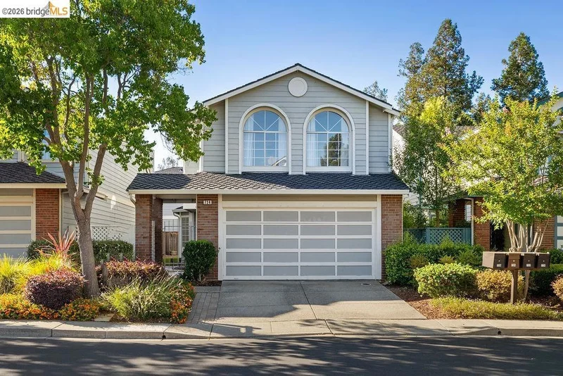 724 Winterside Circle
