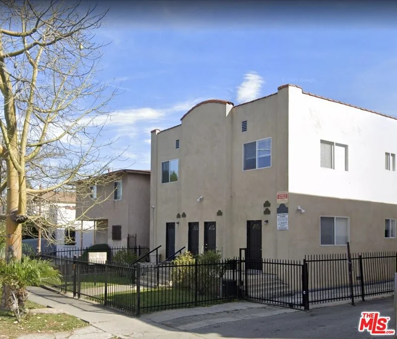 1818 1/2 S La Brea Avenue