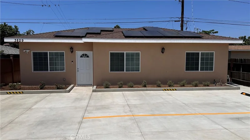 3829 Esmeralda Avenue