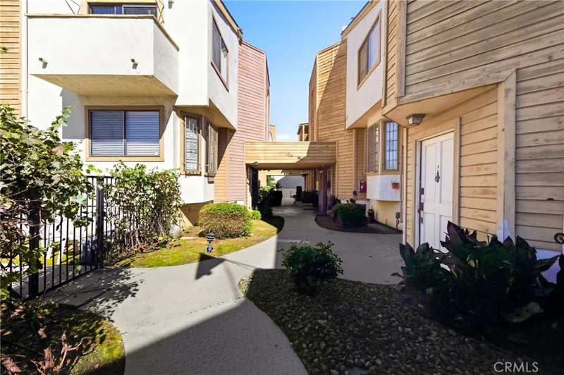 Photo 2 of 14715 Saticoy Street 14