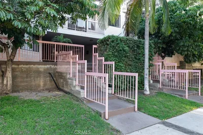 345 N Jackson Street 205 photo 2
