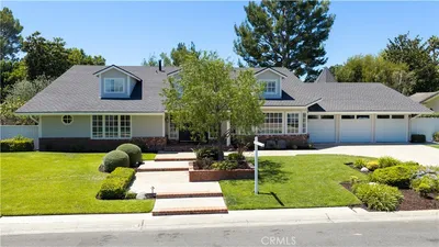 9761 Eastwood photo 2