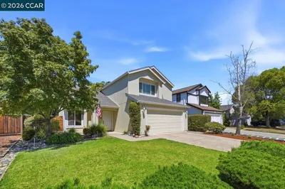 364 Flaming Oak Dr