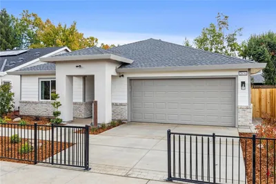 2604 Wesley Way