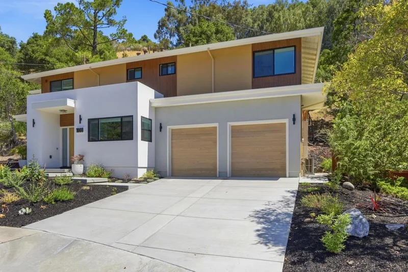 Photo 2 of 1008 Porto Marino Drive