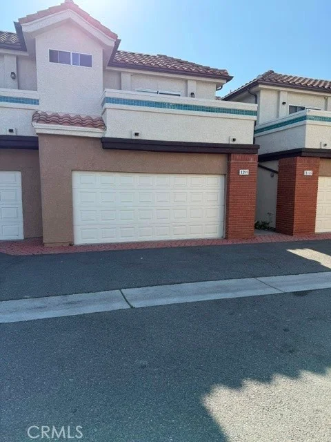 1265 S Neveen