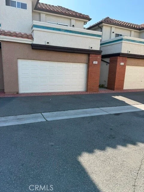 Photo 2 of 1265 S Neveen