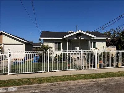 13606 S Largo Avenue photo 2