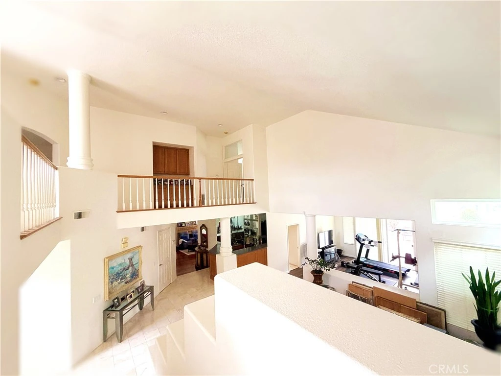 Interior 3