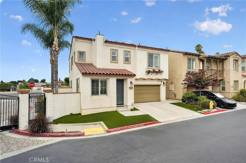 1115 N Vecino Lane photo 2